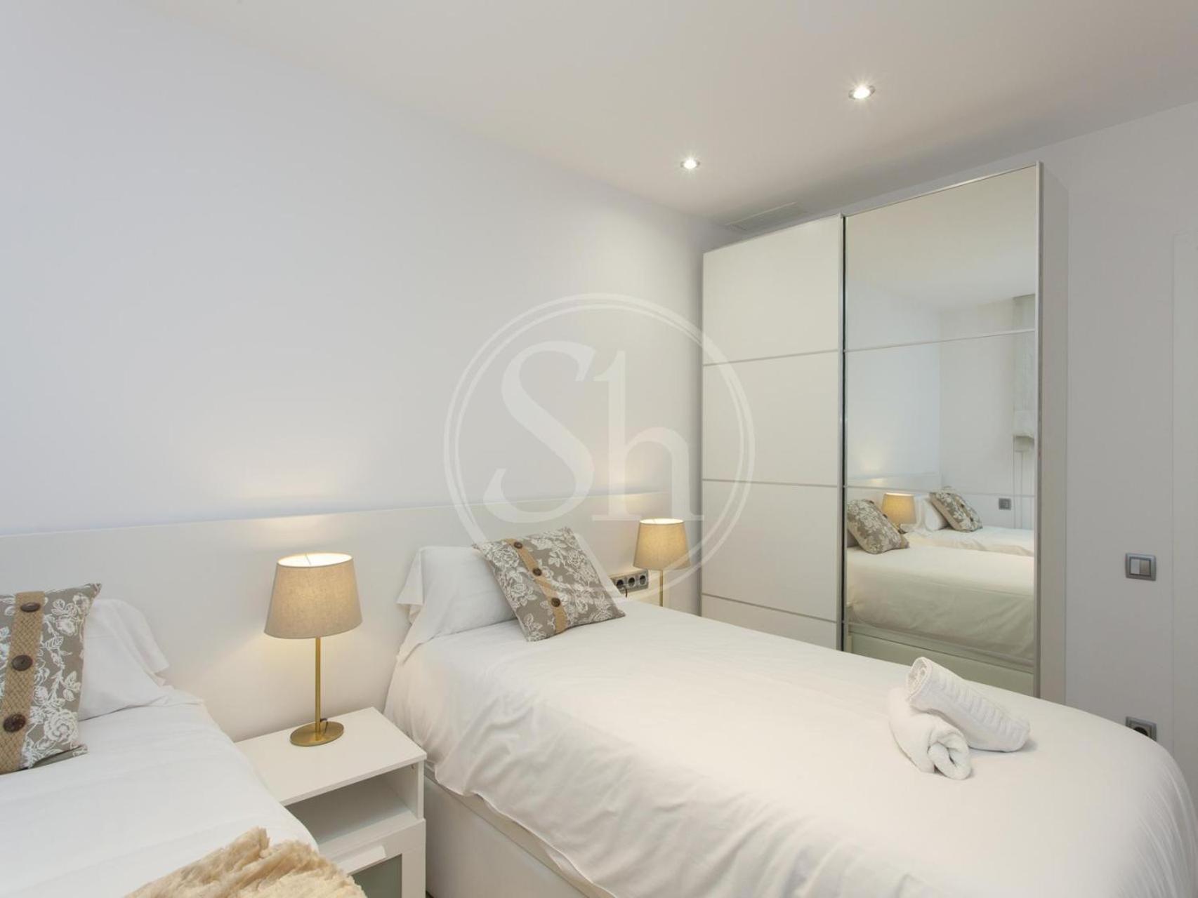 Apartment For 8 People Barcelona Eksteriør bilde